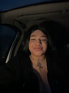 Snapshot of IamSashaLuv chatting on December 23, 2025, 6:44 am IamSashaLuv online show from December 23, 2025, 6:44 am