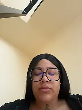 Snapshot of IamSashaLuv chatting on January 15, 2026, 9:14 am IamSashaLuv online show from January 15, 2026, 9:14 am