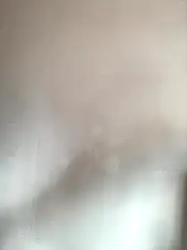 Emma lean online show from December 21, 2025, 1:40 pm