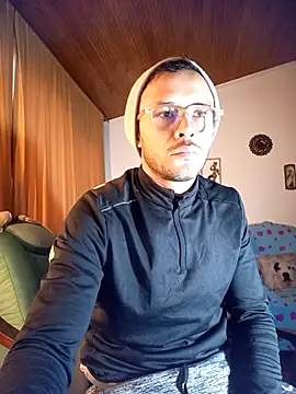 Snapshot of sebastian_horny chatting on June 23, 2026, 11:08 am sebastian horny online show from June 23, 2026, 11:08 am