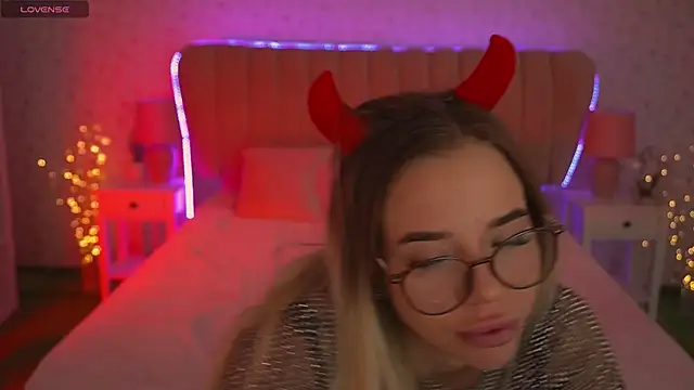 Sexy Ira online show from February 9, 2025, 10:09 am