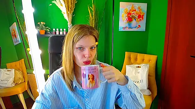 MaryHiggins online show from February 22, 2025, 6:17 am