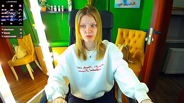 MaryHiggins online show from March 5, 2025, 1:39 pm