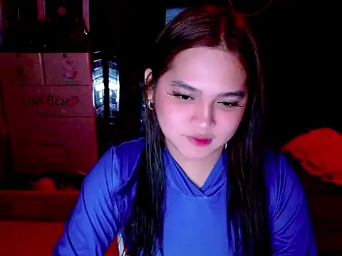 Snapshot of EmpressYna chatting on July 22, 2026, 8:55 pm EmpressYna online show from July 22, 2026, 8:55 pm