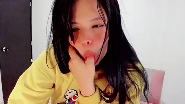 Snapshot of ariakyubi chatting on January 22, 2025, 5:59 am ariakyubi online show from January 22, 2025, 5:59 am