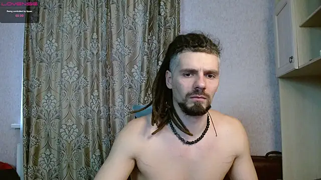 Aestheticguy101 online show from February 17, 2025, 1:32 pm