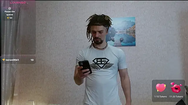Aestheticguy101 online show from April 30, 2026, 8:26 pm