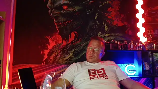 BasedCoook online show from September 9, 2025, 8:19 pm