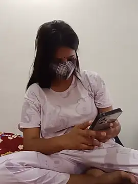 Snapshot of Ipsita-bold chatting on June 18, 2026, 9:09 am Ipsita-bold online show from June 18, 2026, 9:09 am