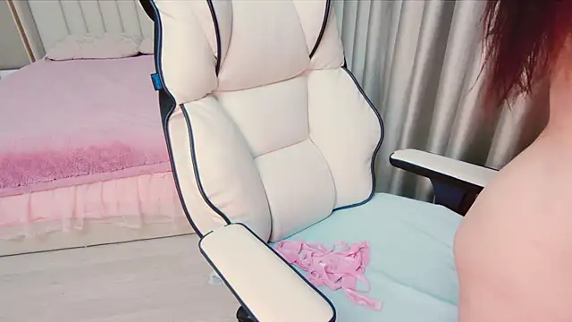 Snapshot of Girl__Funny chatting on December 26, 2024, 5:08 pm Girl  Funny online show from December 26, 2024, 5:08 pm