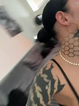 LexiCoco online show from April 20, 2026, 3:15 pm