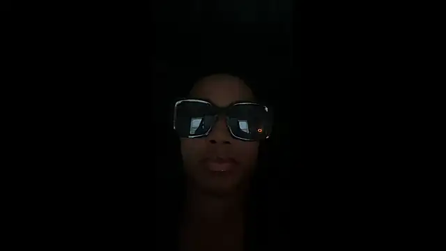 Snapshot of HoneyDripHer chatting on November 20, 2025, 8:30 pm HoneyDripHer online show from November 20, 2025, 8:30 pm