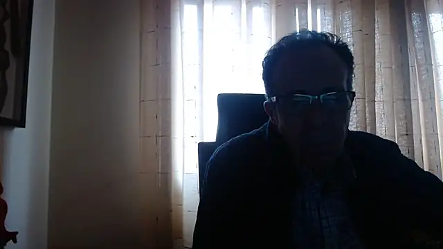Snapshot of TonyComa chatting on December 20, 2025, 2:13 pm TonyComa online show from December 20, 2025, 2:13 pm