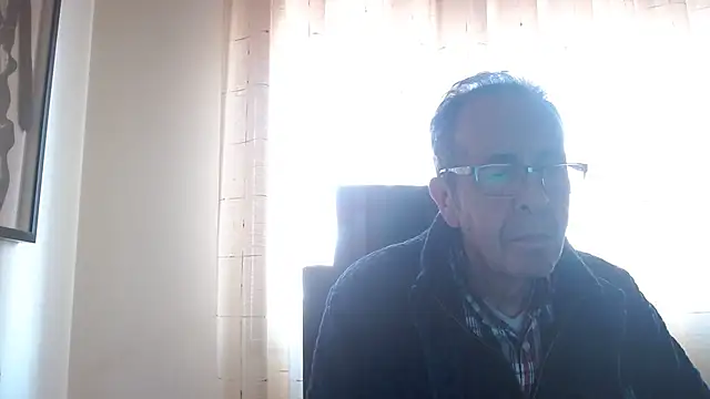 Snapshot of TonyComa chatting on January 14, 2026, 12:44 pm TonyComa online show from January 14, 2026, 12:44 pm