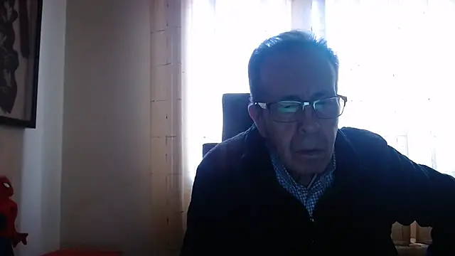 Snapshot of TonyComa chatting on February 12, 2026, 4:35 pm TonyComa online show from February 12, 2026, 4:35 pm