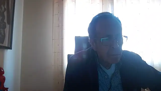 Snapshot of TonyComa chatting on April 15, 2026, 2:24 pm TonyComa online show from April 15, 2026, 2:24 pm
