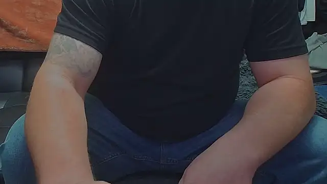 AwesomePapaya online show from December 5, 2025, 2:20 am