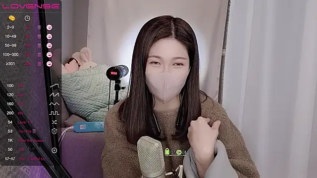 tw lala online show from January 9, 2025, 7:29 pm