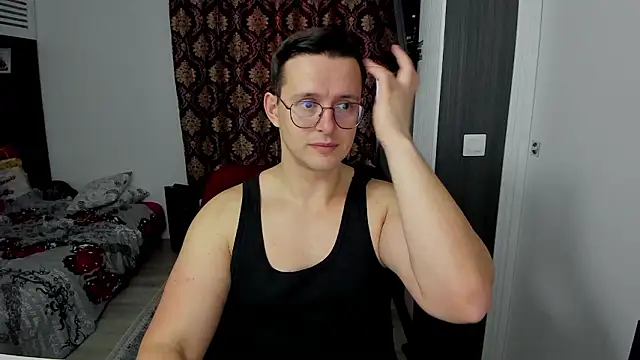 Snapshot of sexxymuscles4u chatting on February 26, 2026, 12:04 pm sexxymuscles4u online show from February 26, 2026, 12:04 pm