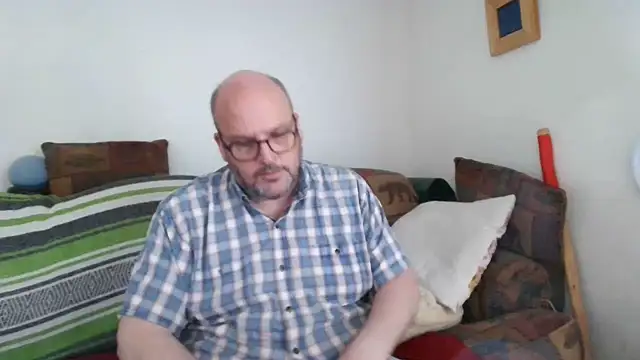 Snapshot of Ursulet_US chatting on June 10, 2026, 9:57 pm Ursulet US online show from June 10, 2026, 9:57 pm