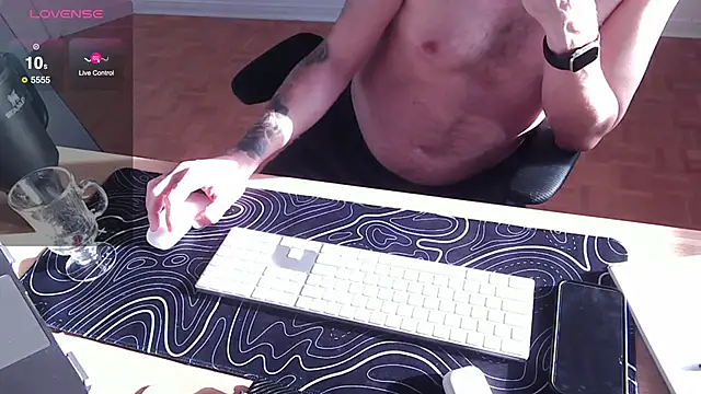 ttboy2000 online show from February 4, 2025, 8:38 pm