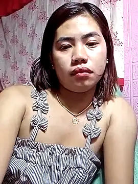 Snapshot of Cutie_body11 chatting on June 13, 2026, 9:46 pm Cutie body11 online show from June 13, 2026, 9:46 pm
