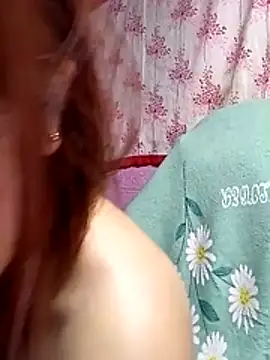 Snapshot of Cutie_body11 chatting on July 7, 2026, 10:41 am Cutie body11 online show from July 7, 2026, 10:41 am