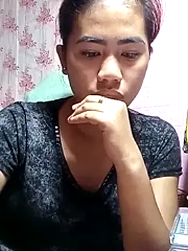 Snapshot of Cutie_body11 chatting on July 18, 2026, 12:26 am Cutie body11 online show from July 18, 2026, 12:26 am