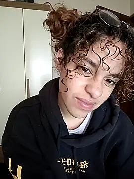 EmmaMelissa0521 online show from February 7, 2025, 6:56 pm