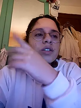 EmmaMelissa0521 online show from September 20, 2025, 11:39 pm