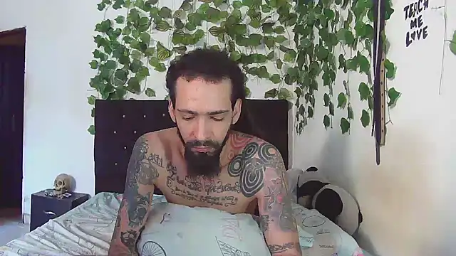 caribbeanlover1 online show from February 18, 2026, 12:34 pm