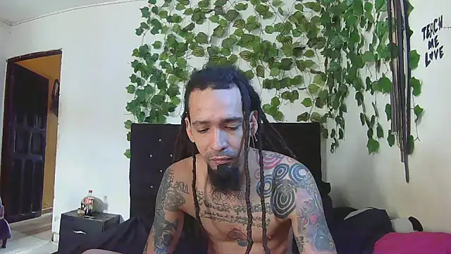 Snapshot of caribbeanlover1 chatting on April 2, 2026, 1:31 pm caribbeanlover1 online show from April 2, 2026, 1:31 pm