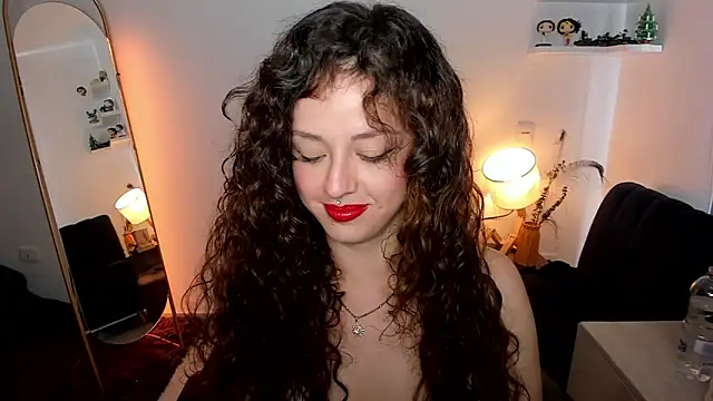 Snapshot of Cassandra_Caiin chatting on May 7, 2026, 10:04 pm Cassandra Caiin online show from May 7, 2026, 10:04 pm