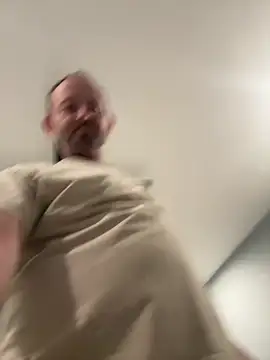 Snapshot of smokeymt420 chatting on July 13, 2026, 4:15 am smokeymt420 online show from July 13, 2026, 4:15 am