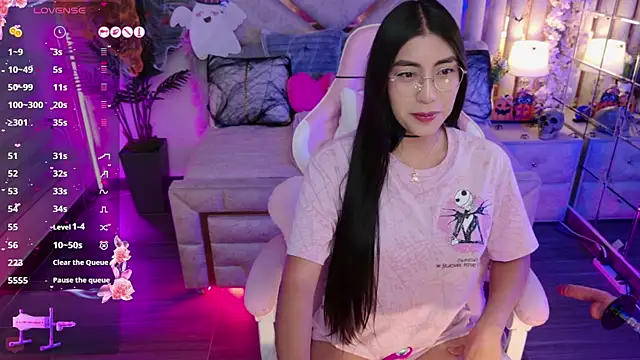 shanon- online show from October 21, 2025, 9:15 pm