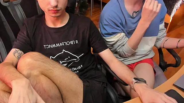 Snapshot of teelimata chatting on February 4, 2025, 10:54 am teelimata online show from February 4, 2025, 10:54 am