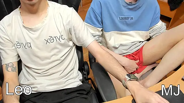 Snapshot of teelimata chatting on February 25, 2025, 2:54 pm teelimata online show from February 25, 2025, 2:54 pm