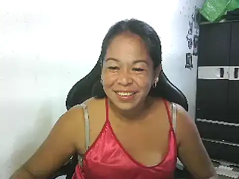 Snapshot of yummytitsxxx168 chatting on January 8, 2025, 3:40 am yummytitsxxx168 online show from January 8, 2025, 3:40 am