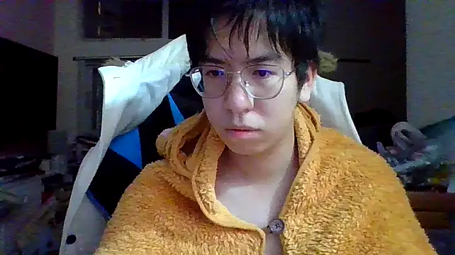 Snapshot of charlie_xdd chatting on January 1, 2025, 11:27 am charlie xdd online show from January 1, 2025, 11:27 am