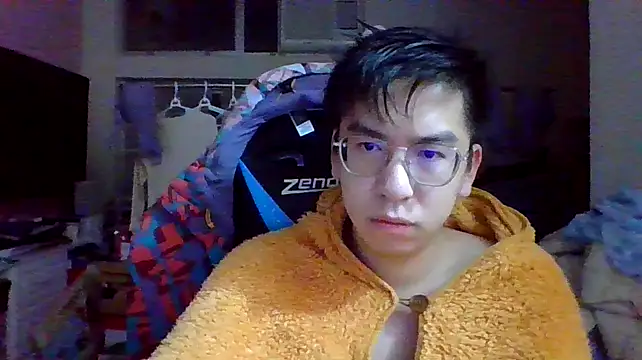 Snapshot of charlie_xdd chatting on February 12, 2025, 12:44 pm charlie xdd online show from February 12, 2025, 12:44 pm