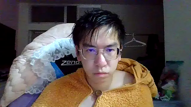 Snapshot of charlie_xdd chatting on March 7, 2025, 11:51 am charlie xdd online show from March 7, 2025, 11:51 am