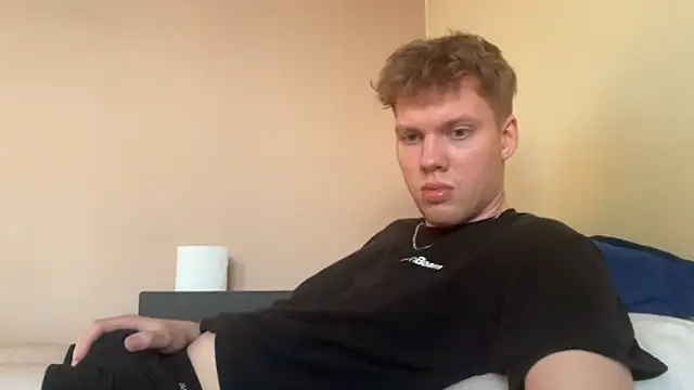 sexybooii6968 online show from September 30, 2025, 3:39 pm