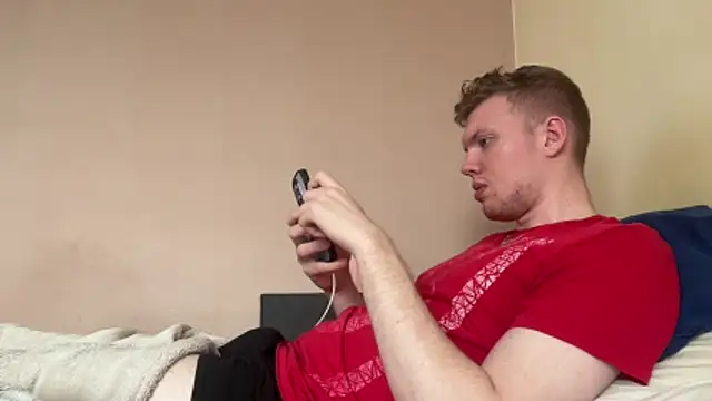 sexybooii6968 online show from April 16, 2026, 1:23 pm