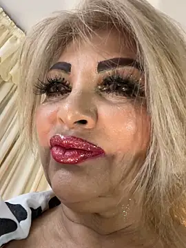 scarlett sexx69 online show from March 28, 2026, 11:43 am