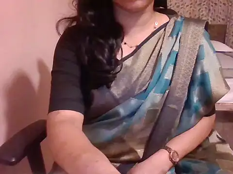 Pinky 4 online show from April 18, 2026, 6:01 pm