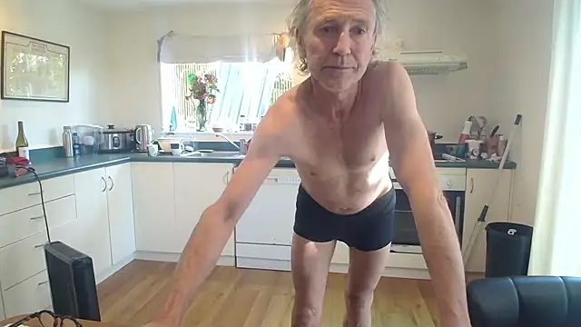 Mattsroom online show from September 30, 2025, 3:22 am