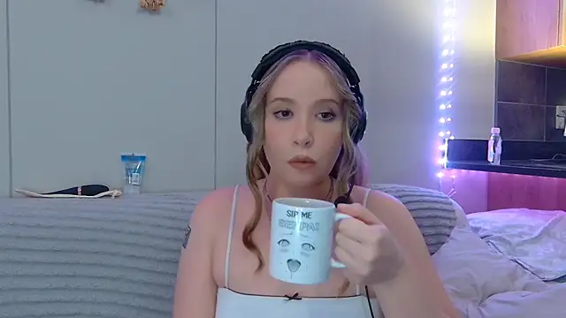 ScarletCarnal online show from March 12, 2025, 9:56 pm