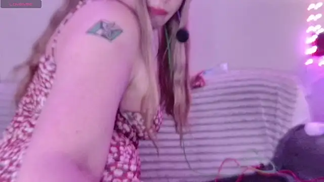 ScarletCarnal online show from September 13, 2025, 11:37 pm