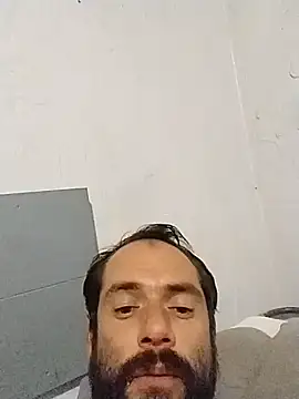 Brhama44 online show from April 17, 2026, 8:56 pm