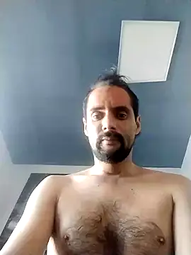 Snapshot of Brhama44 chatting on June 22, 2026, 11:13 pm Brhama44 online show from June 22, 2026, 11:13 pm